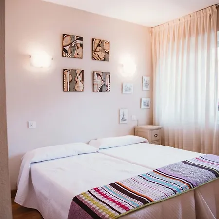 Becquer, Luminoso Y Amplio Apartamento, Playa A 3km Vut-1035-as شقة يانس